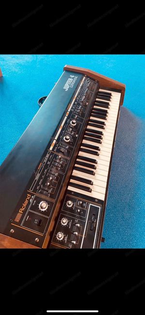 Roland Jupiter 4 Bild 5