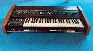Roland Jupiter 4
