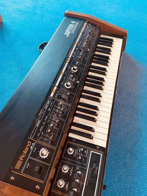 Roland Jupiter 4 Bild 3