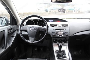 Mazda 3 Sport 1,6i CE aus zweiter Hand 2011 Bild 9