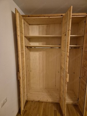 Hochwertiger Zirbenholz-Schrank   wie neu! Bild 4