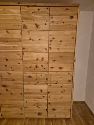 Hochwertiger Zirbenholz-Schrank   wie neu! Bild 5