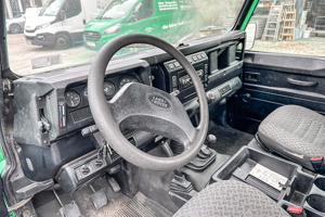 Land Rover Defender 110 TD5 HCPU Pick Up Bild 3