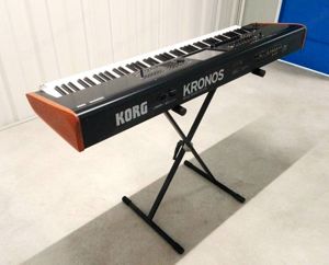 KORG KRONOS 88, Sustainp., Expression- Ped Bild 5