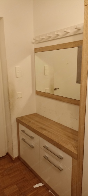 Verschenke Garderobe  Bild 4