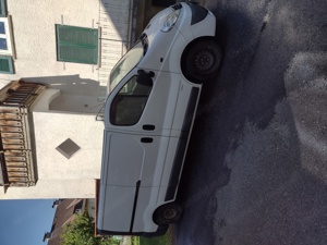 opel Vivaro Bus Bild 2