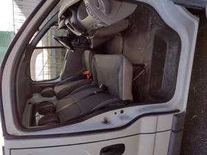 opel Vivaro Bus Bild 3