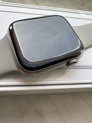 Apple Watch Titan series 6 Edition Titanium Case 44 mm Bild 2