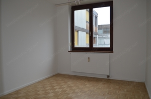 Platzwunder - 4 Zimmer Wohnung Bild 5