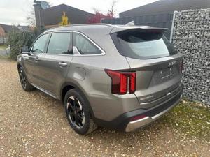 Kia Sorento 1.6 T-GDi HEV Vollausstattung SAND 158 kW (215 ... Bild 3