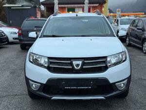 Dacia Sandero Bild 2