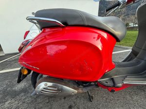 Vespa Primavera 50 2T - Rot Bild 2