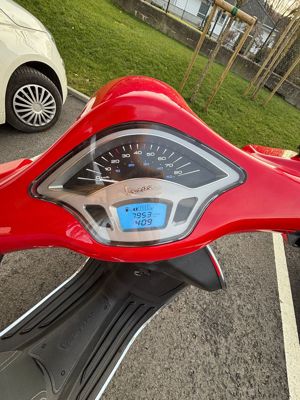 Vespa Primavera 50 2T - Rot Bild 6