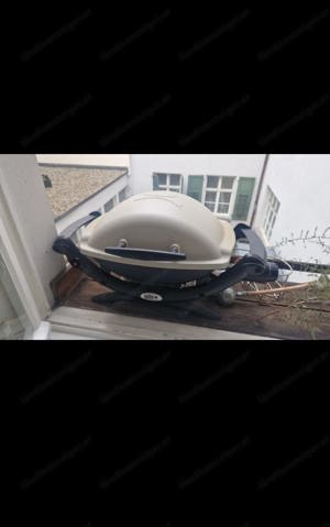 Weber Gasgrill Q1000 mit Zubehör Bild 4