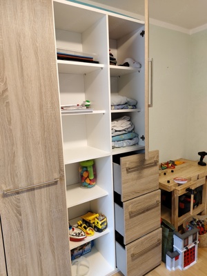 Büroschrank  Mehrzweckschrank  Bild 3