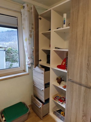 Büroschrank  Mehrzweckschrank  Bild 2