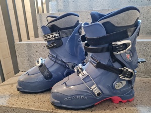 Touren Ski Schuh Scarpa Magic