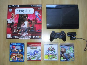 PS3 Super-Slim Familienpaket mit Sing Star