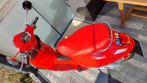 Vespa Primavera 125 red E5 +