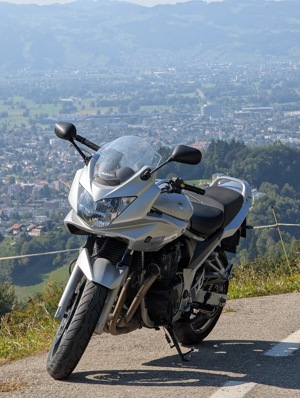 Suzuki Bandit 650S Bild 1