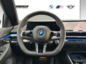 BMW i5 xDrive40  Bild 8