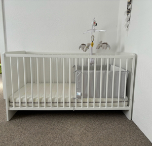 Babyzimmer mit Zubehör Bild 8