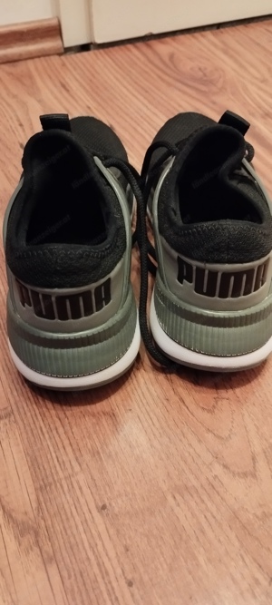 Puma Hallenturnschuhe Gr.42 wie Neu Bild 4