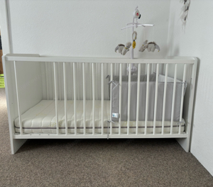 Babyzimmer mit Zubehör Bild 7