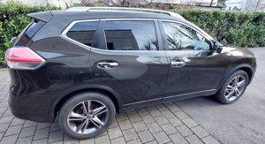 Verkaufe Nissan X-Trail Tekna 1.6 SUV Bild 2