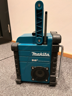 Makita Baustellenradio DAB+ Bild 2