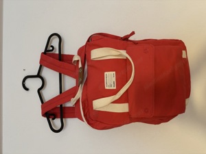 roter Rucksack 