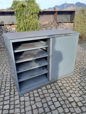 Grosser Werkstattschrank   Metallschrank  Bild 2