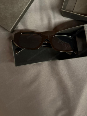 prada brille