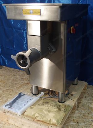 Talsa D-114 Fleischwolf , Neumaschine Bild 5