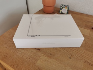 MacBook Air (M2, 13,6", 8GB RAM, 256GB SSD)  Bild 3