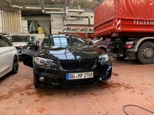 BMW 220i Coupe Sport Line