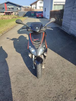 Piaggio Roller NRG 50 (Bj. 2016) Erstbesitz! Bild 2