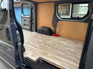 Opel Vivaro Bild 13