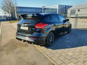 Ford Focus 2.3 EcoBoost S&S Allrad RS Bild 2