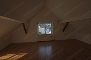 3,5 - Zimmer Dachwohnung in Hard Bild 3