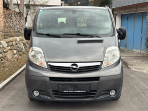 Opel Vivaro 2.0 CDTI Automatik  Bild 2