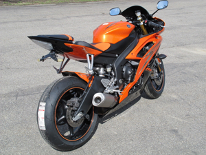 2009 Yamaha YZF-R6 Orange WhatsApp:   Bild 3