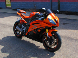 2009 Yamaha YZF-R6 Orange WhatsApp:   Bild 2