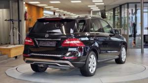 Mercedes-Benz ML 350 Bild 10