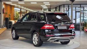 Mercedes-Benz ML 350 Bild 7