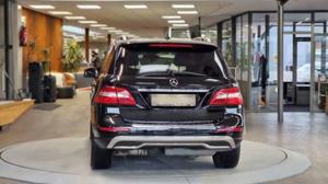 Mercedes-Benz ML 350 Bild 8