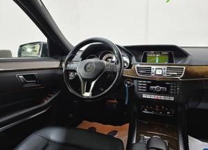 Mercedes-Benz E-Klasse Bild 8