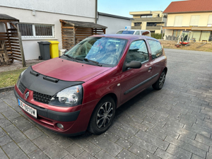 Renault Clio Bild 8