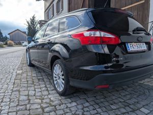 Ford Focus Titanium Kombi 1,6 Ecoboost Turbo Benziner 150PS ### TOP ### Bild 5