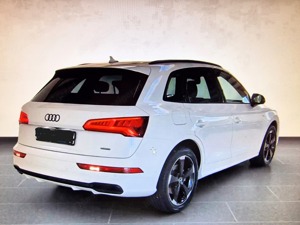 AUDI Q5 50 TFSI e s-line Bild 2